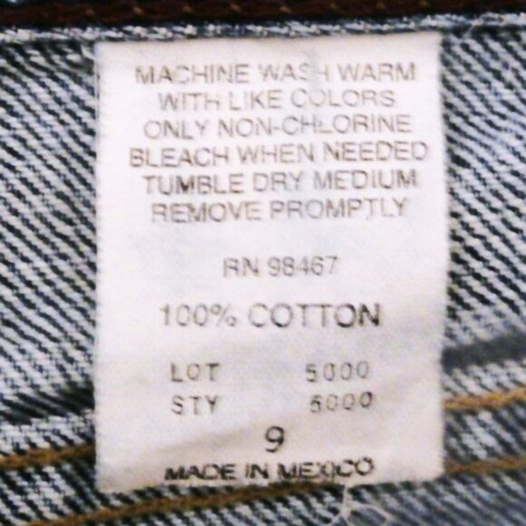 BLUE BAY LADIES JUNIOR SIZE 9 STRAIGHT LEG JEANS,  32" Waist,  31" Inseam,  9" R - Picture 6 of 6